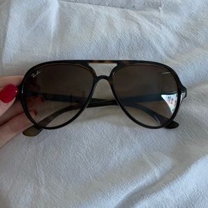 Tortoise Ray Ban Aviator